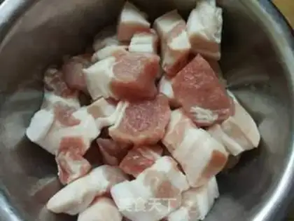 Make Flowers and red meat step 0