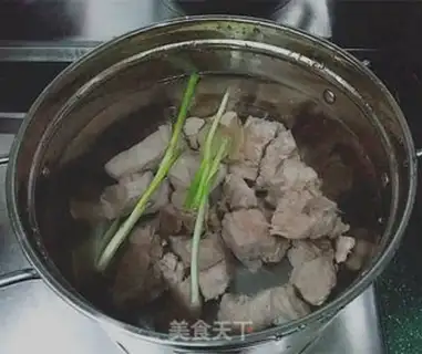 Make Blue radish steak soup step 1