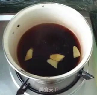 Make Ginger sugar and milk tea step 2