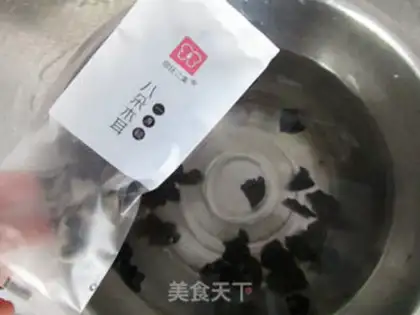 Make Nut sauce and cabbage step 0