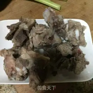 Make Jealousy pig bones step 1