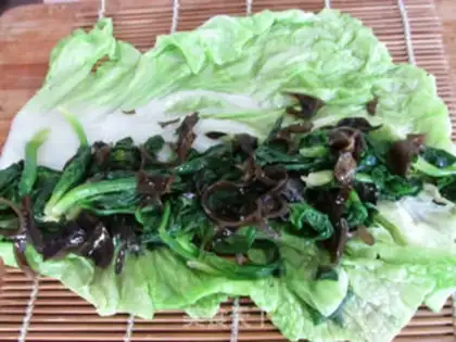 Make Nut sauce and cabbage step 7