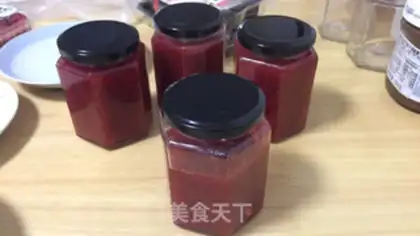 Make Homemade strawberry sauce step 8