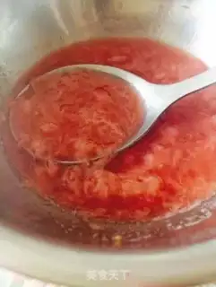 Make Strawberry Popsicle step 3
