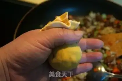 Make Gold bag step 15