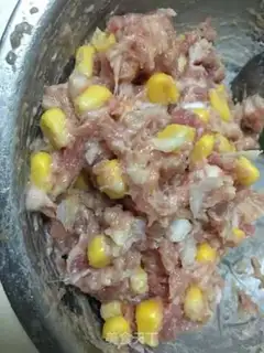 Make Rich rose corn dumplings step 12