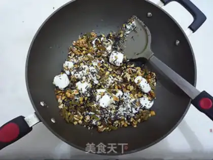 Make walnut sesame sugar step 5