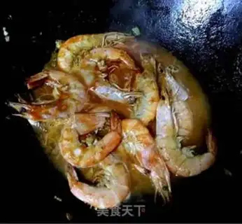 Make Tomato and shrimp step 3