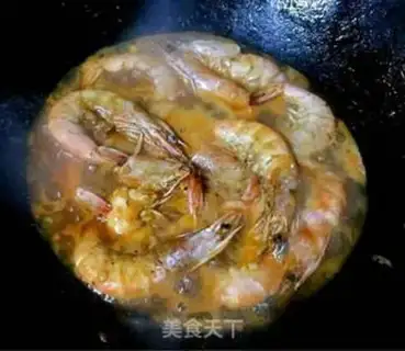 Make Tomato and shrimp step 4