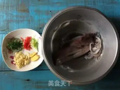 Make Burning fresh squid step 0