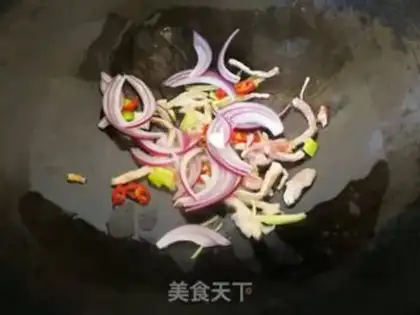 Make Home cuisine noodles step 4