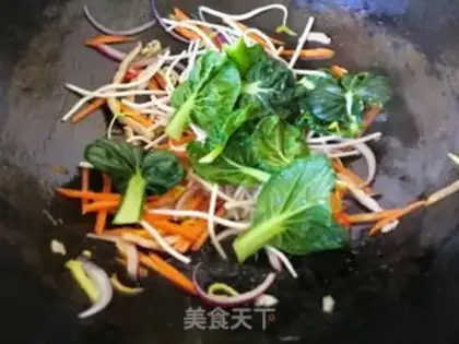 Make Home cuisine noodles step 6