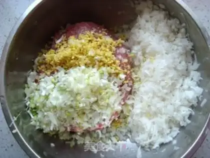 Make Piggy dumplings step 1