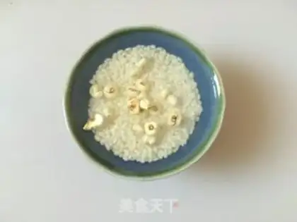 Make The rice porridge in Hong Kong step 1