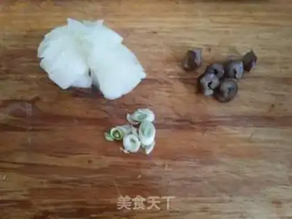 Make The sea cucumber soup step 0