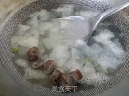 Make The sea cucumber soup step 2