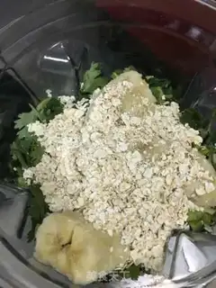 Make Wallbreaker fruit and vegetable juice step 1