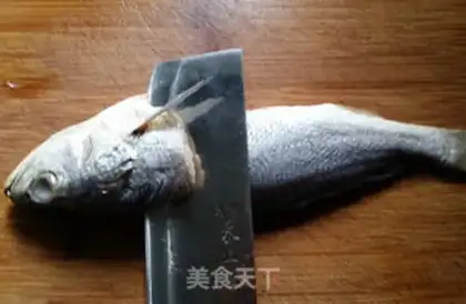 Make Squirrel yellowfish step 2