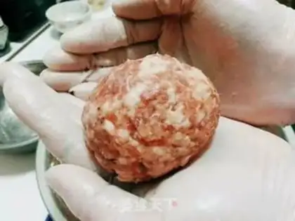 Make Red burning lion head step 10