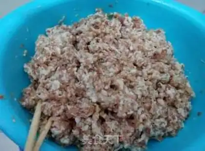 Make Black pepper sausage step 1