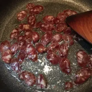 Make Pepper fried sausage step 2