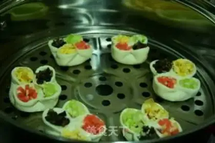 Make Four Hee Fok Lok Suk Tung step 10
