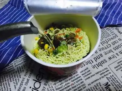 Make Master Kang is burning beef noodles step 4