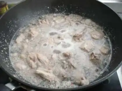 Make Yellow chicken soup step 1