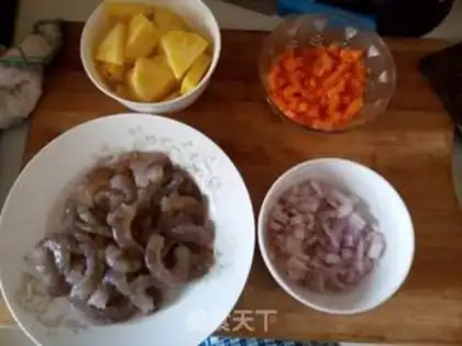 Make Shrimp pineapple step 0