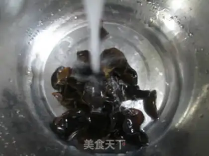 Make Black-mucked pig hoof step 1