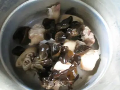 Make Black-mucked pig hoof step 2