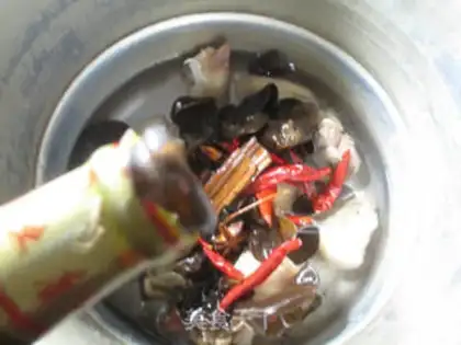 Make Black-mucked pig hoof step 5