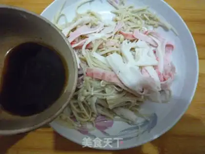 Make Crab sticks with golden needle mushrooms step 7