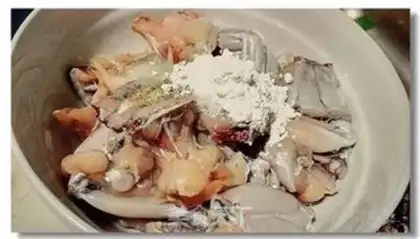Make Pepper Frog Firepot step 11