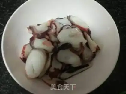 Make Garlic with fish step 1