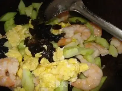 Make Mushu shrimp step 4