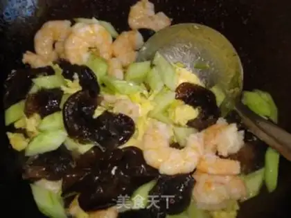 Make Mushu shrimp step 6