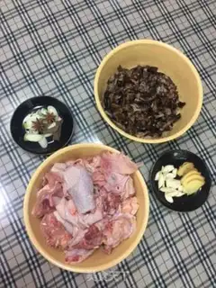 Make Chicken stew mushrooms step 0