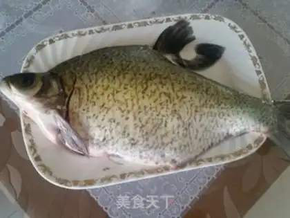 Make Peacock open-screen fish step 0