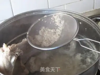 Make Hands on lamb step 2