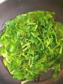 Make A spinach mix fan step 2
