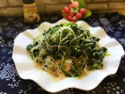 Make A spinach mix fan step 9