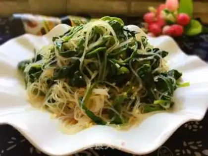 Make A spinach mix fan step 10