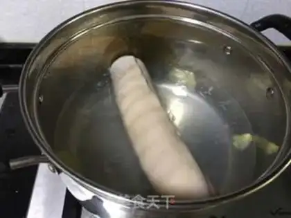 Make Pumpkin rolls step 5