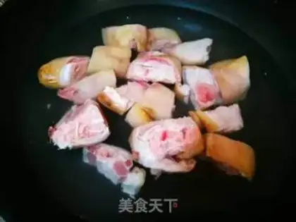 Make Simple pig-foot ginger step 2