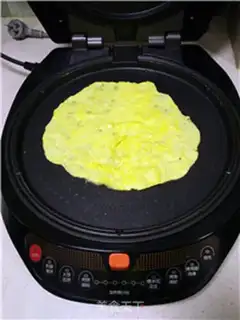 Make Tomato egg pizza step 3