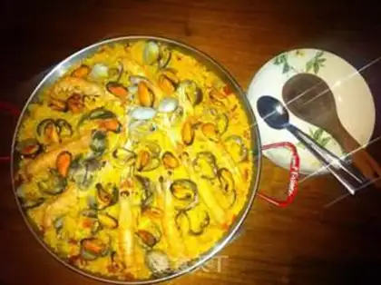 Make Spanish seafood step 3