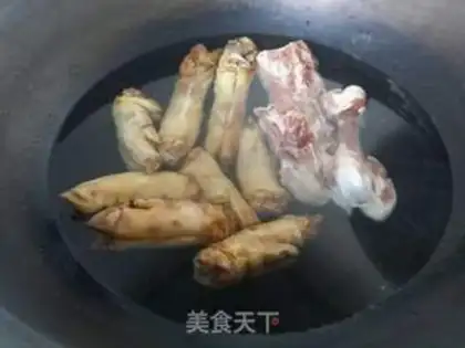 Make The big rural pot roasted pig hoof step 1