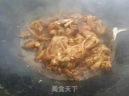 Make The big rural pot roasted pig hoof step 5