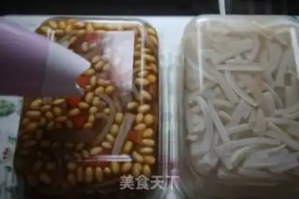Make Bean sauce and crystal sheeting step 19